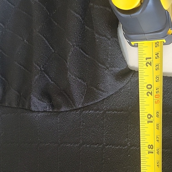 Zara women's Sweater - Picture 7 of 9